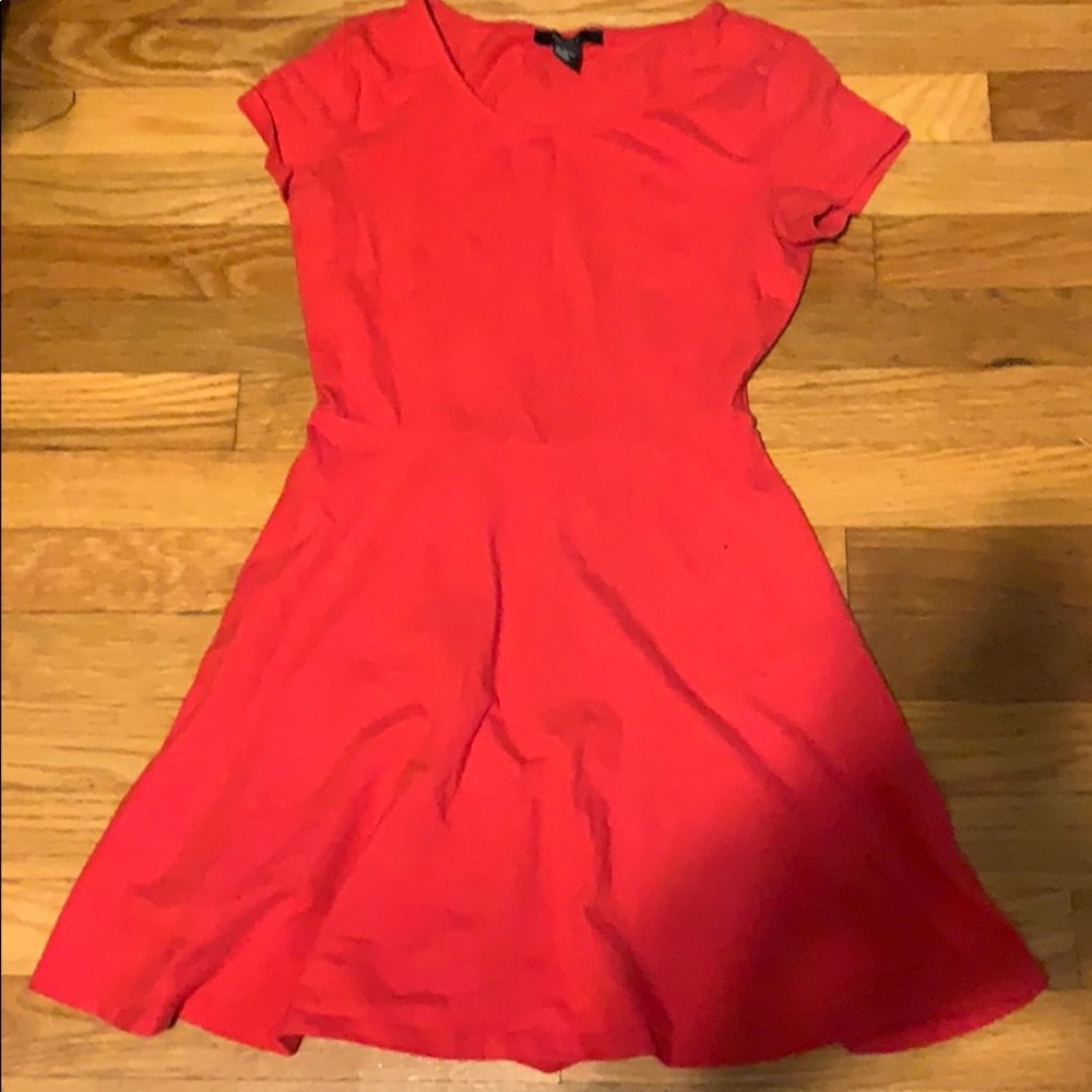 Red dress - Picture 2 of 2
